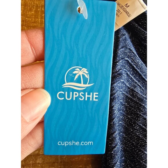 Cupshe new with tags one piece suit. Blue sparkly women's size medium - Picture 5 of 8